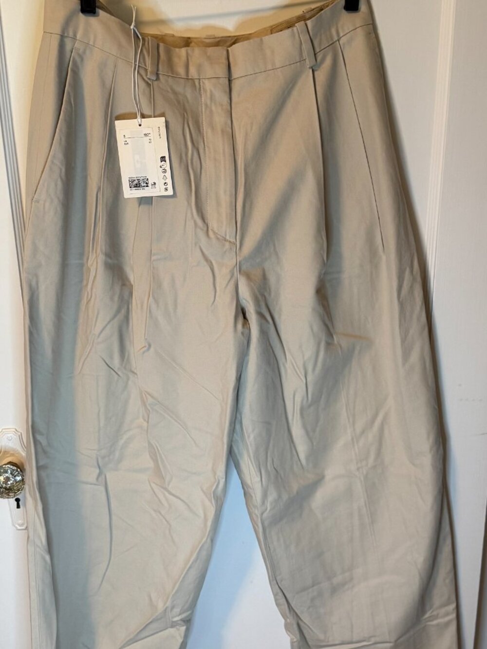 COS cotton pants (NWT) light beige. Size 10